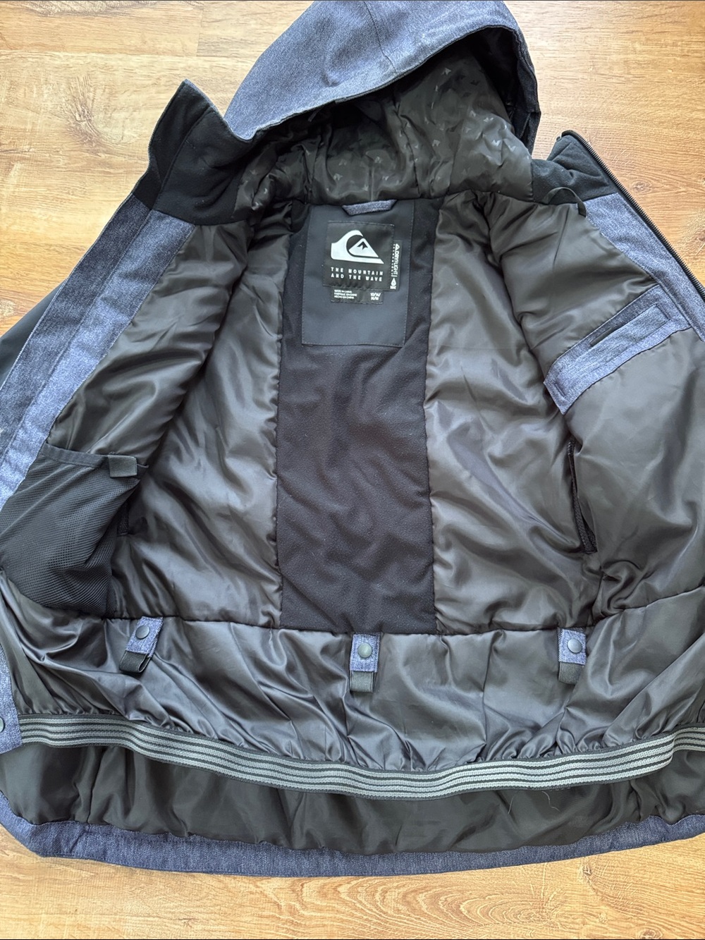Quiksilver Ridge Snowboard Jacket - Picture 3 of 5